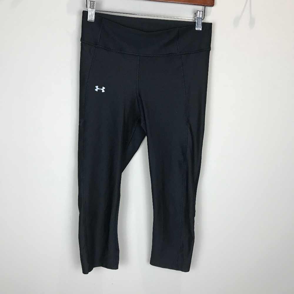 Under armour black capri length Sz SM